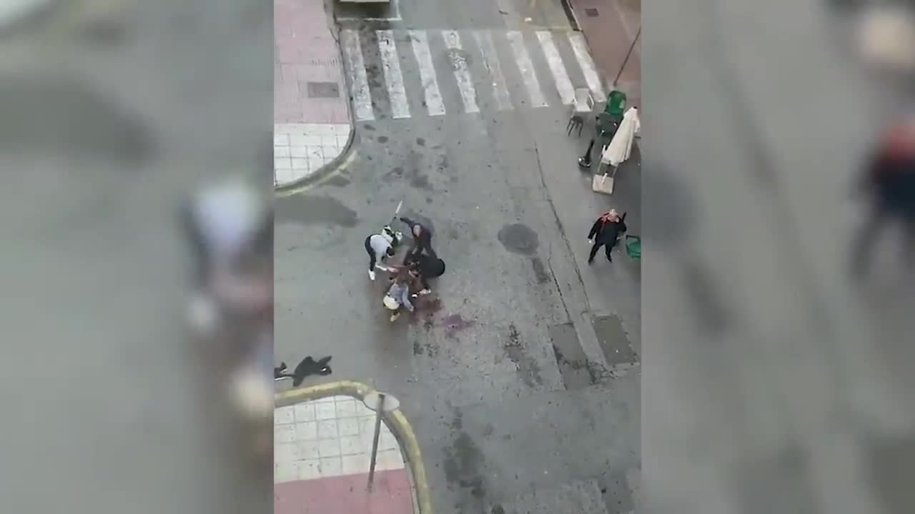 Spain: Brutal Machete Attack by two North Africans on Man in Broad Daylight