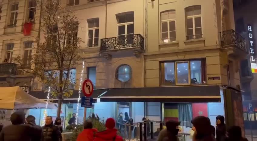 In Brussels, Belgium, a neighbor was forced to remove the French flag from his balcony