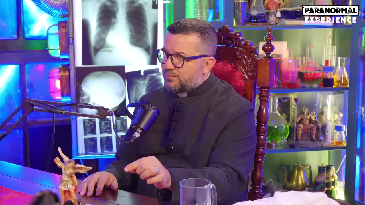 MINHA EXPERIÊNCIA com EXORCISMO na IGREJA CATÓLICA