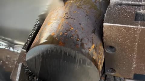 Metal cutting saws