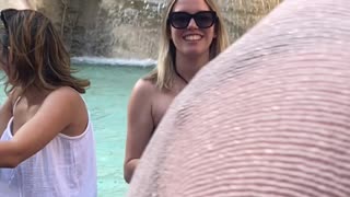 Throwing a Coin into Trevi Fountain Fail