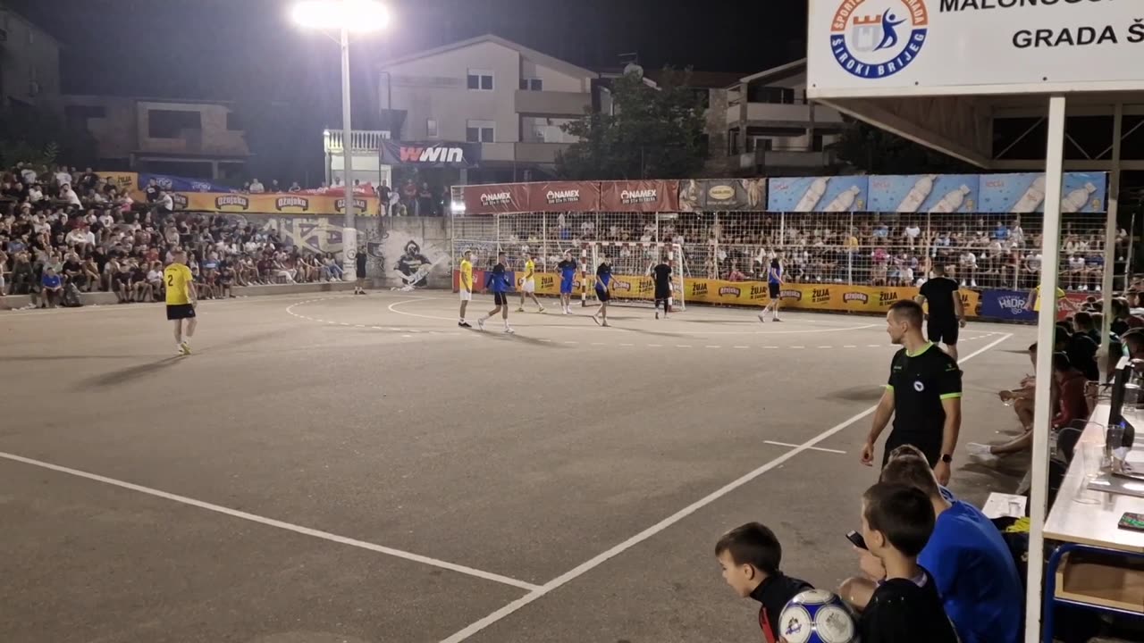 Pogledajte volej Ivana Kvesića i obranu Ivankovića