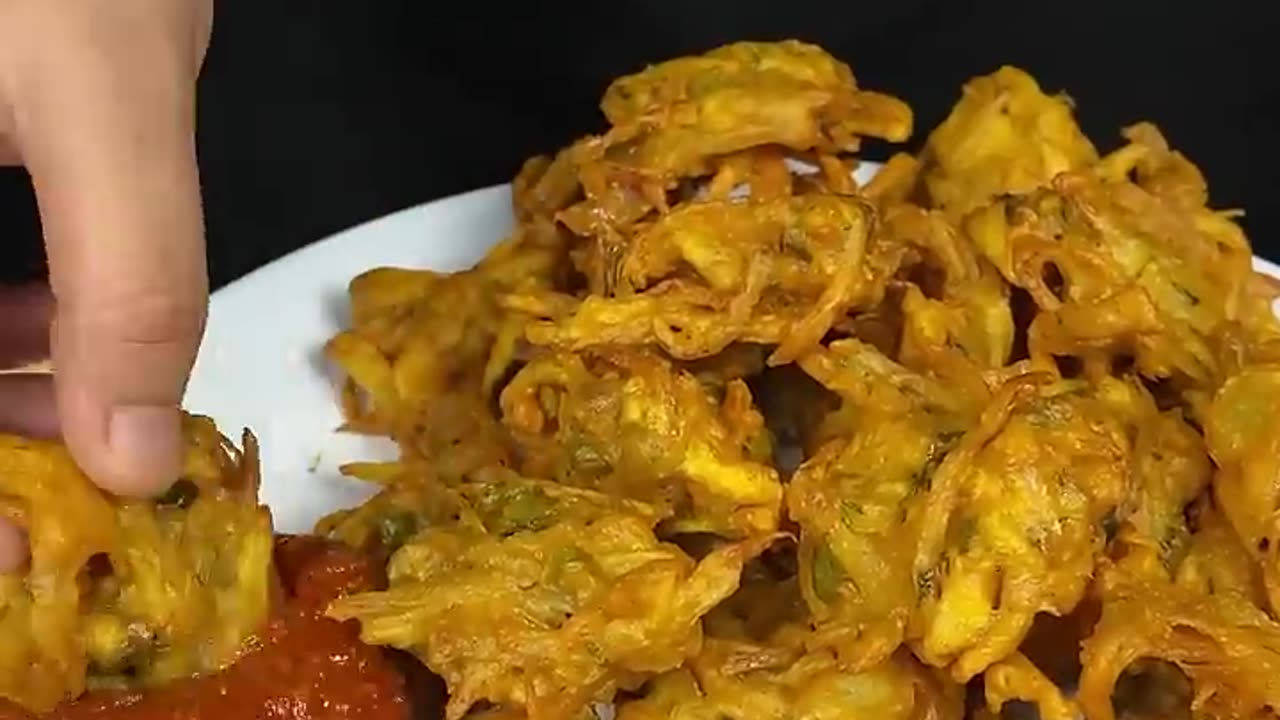Onions potatoes pkora