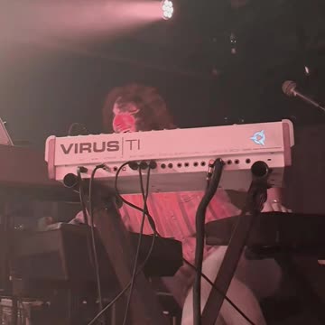 Dani Battat (Eggy) - LIVE @ Saturn (Short 2)