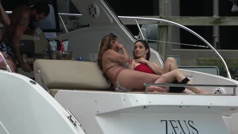 HOT LADIES ON MIAMI RIVER DECEMBER 14 - 2022