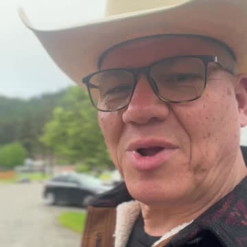 Monday Routine in Republic