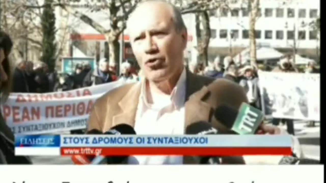 ΣΤΟΥΣ ΔΡΟΜΟΥΣ ΟΙ ΣΥΝΤΑΞΙΟΥΧΟΙ-ΜΑΣ ΠΡΟΣΦΕΡΕΙ ΜΙΣΟ ΚΟΥΛΟΥΡΙ ΗΜΕΡΗΣΙΩΣ