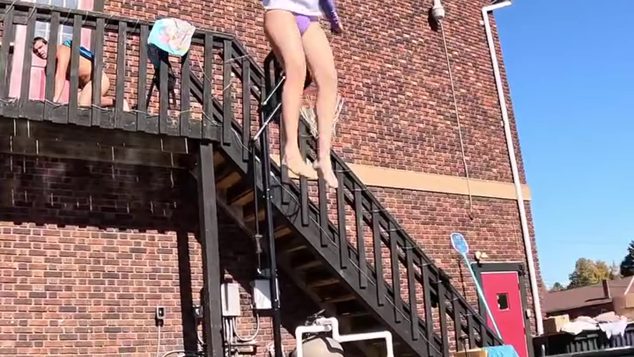 Epic Stunt Girl Jumps from Extreme Heights - Thrilling Adventure!