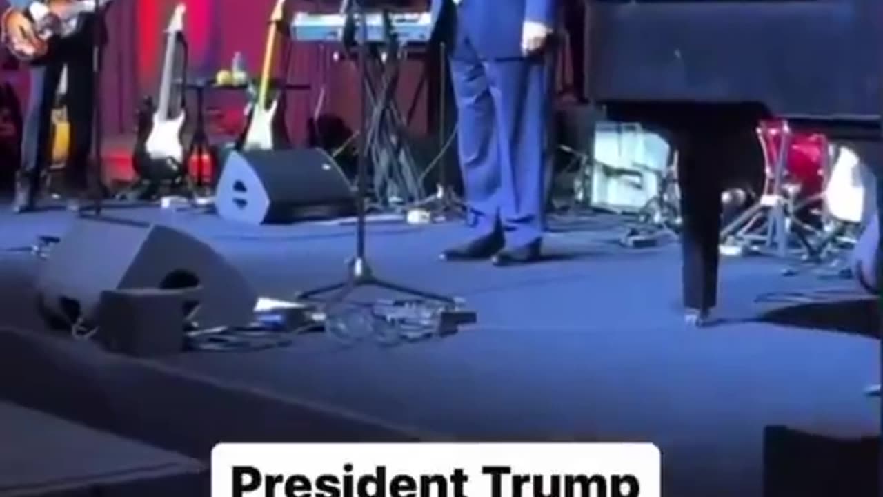 Trump and Melania greet and host Viktor Orban at Mar-A-Lago dinner reception