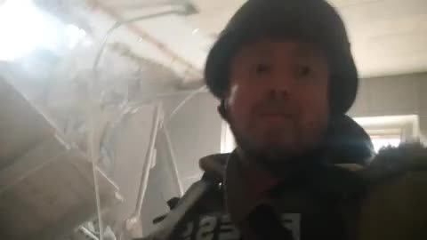 2022-12-10 Ukraine fires grad rockets on University in center Donetsk