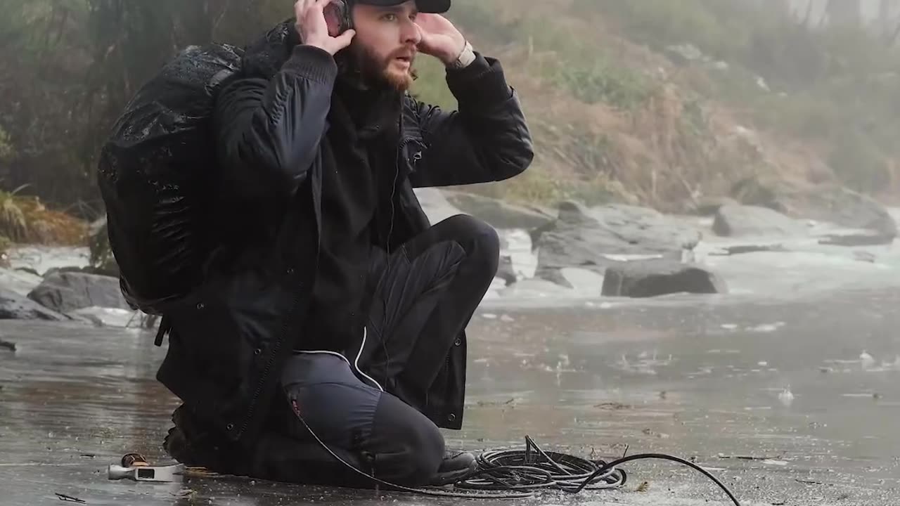 The sounds of rain on a frozen lake ❄️