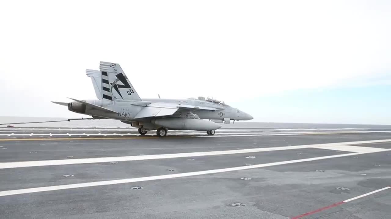 Why Aircraft Carriers Lost One Arresting Wire?