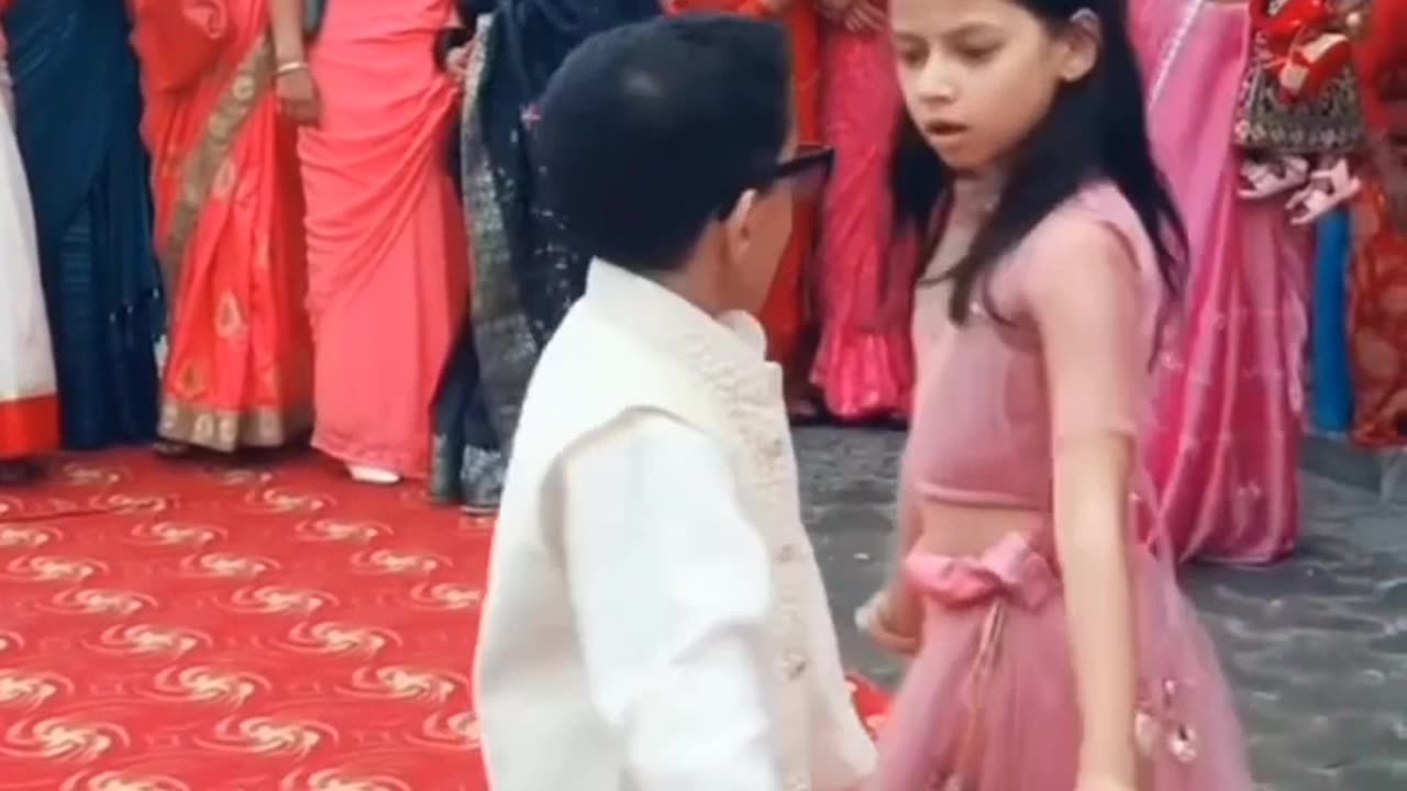 Viral dance boy and girl