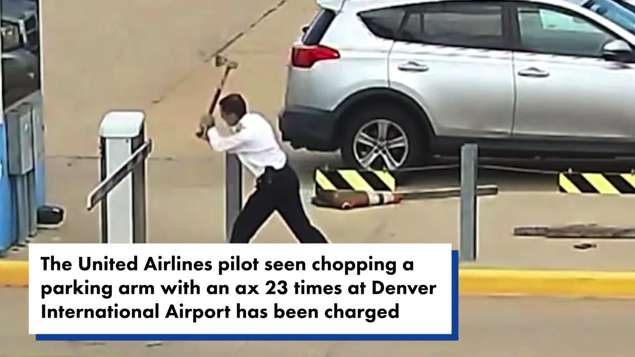 SMITE PLAN: United Airlines Pilot LOSES IT, Attacks Parking Gate Arm With Axe [WATCH]