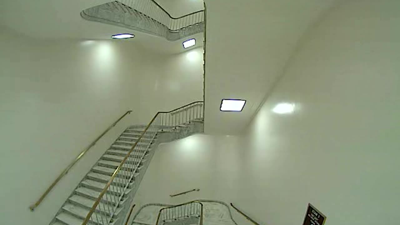 3151RHOB01Stair3_2021-01-06_07h00min02s260ms.mp4