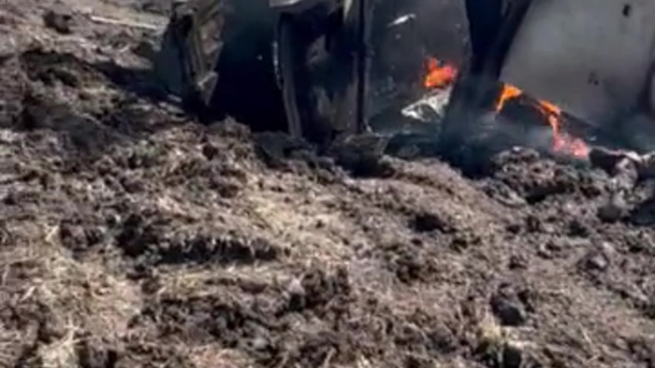 Russian fighters burned an American "Hummer" with militants