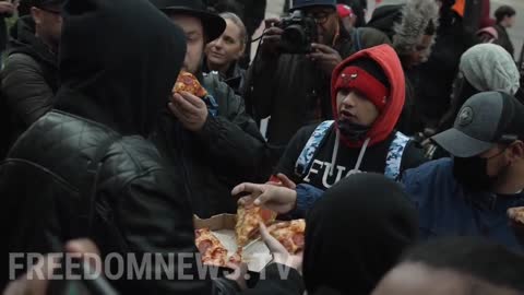 BLM and Rittenhouse supporters shared some pizza together