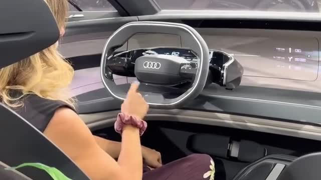 This adjustable steering wheel is crazy - isn’t it