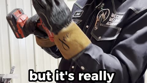How to sharpen your Tungsten #fyp #welding #weldingtips #tungsten