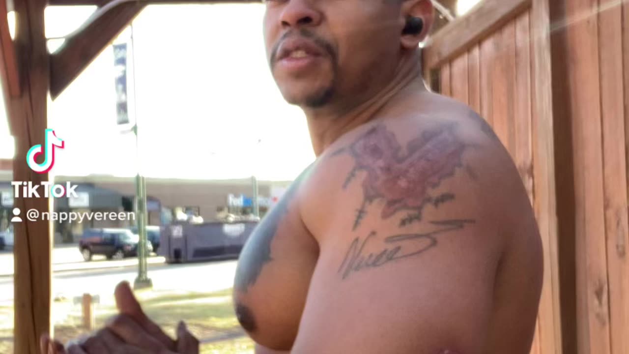 REALLY? “IT RUNS 🏃🏾 IN THE FAMILY”? | the best motivational bodybuilding rapper