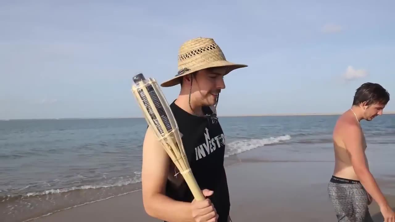 MeBeast Surviving 24 Hours On A Deserted Island