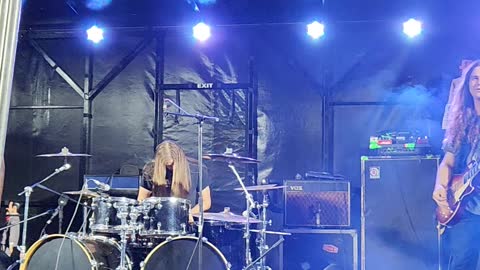 Texas Hippie Coalition "Hands Up"