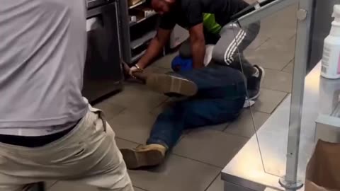 Longer Version - Indian 7-Eleven worker beat Black Shoplifter