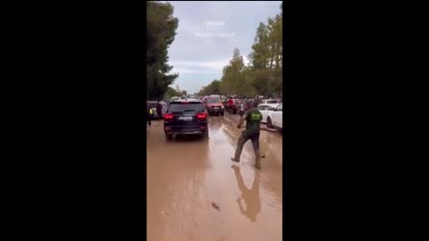 Calorosa accoglienza per Pedro Sanchez.