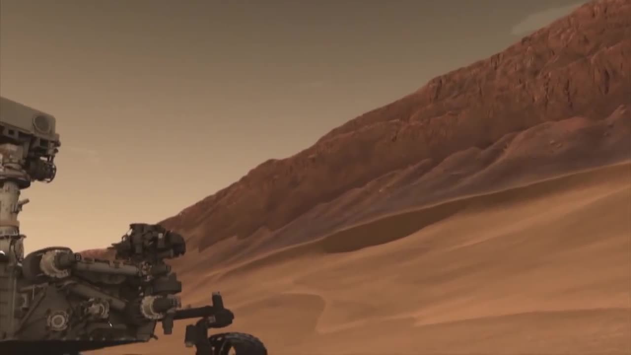 Shatner Hosts Curiosity's "Grand Entrance" to Mars