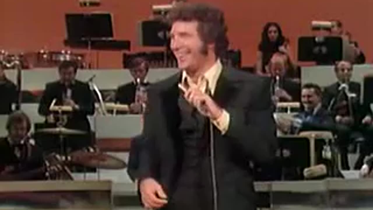 Tom Jones Live