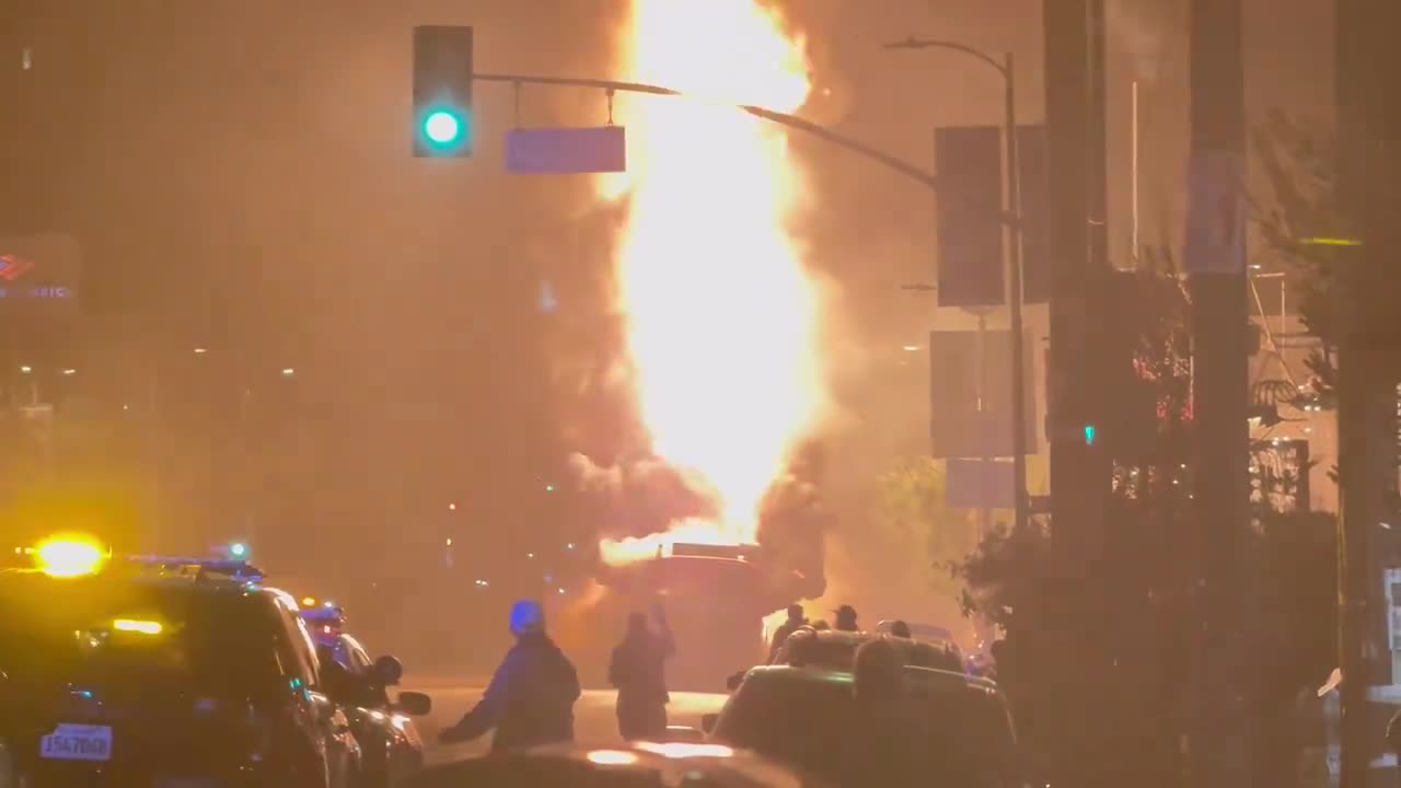 Los Angeles rioters set a metro bus on fire After Dodgers win World Series