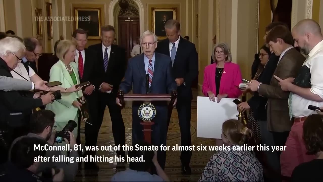 McConnell Freezes at briefing concerning collegegues