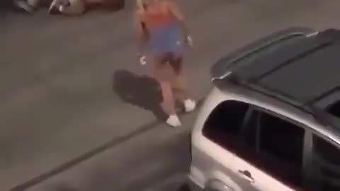 White woman gets her neck broken trying to save her boyfriend from a black male from USA