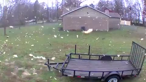 Video shows the moment a home exploded this morning in Tate Township, Ohio,