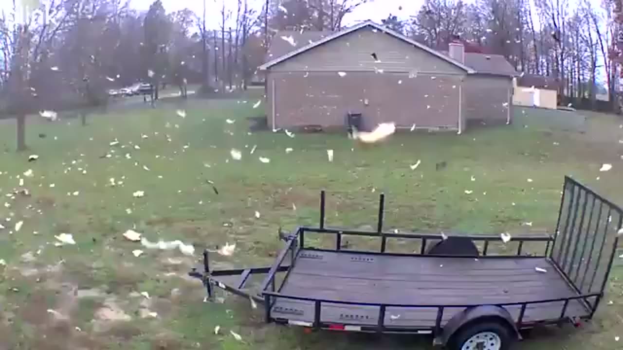 Video shows the moment a home exploded this morning in Tate Township, Ohio,