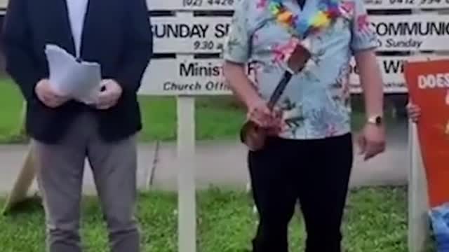 impersonator cracks out the ukulele