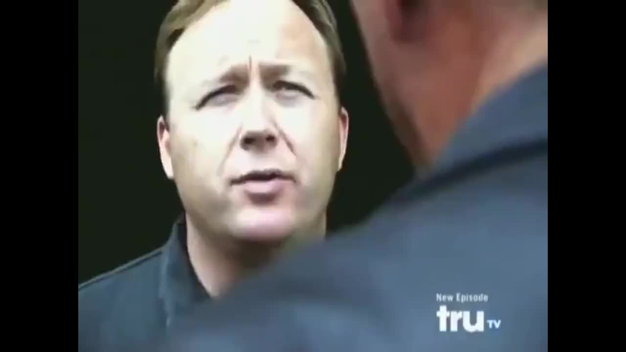 Alex Jones about vaccines in 2009
