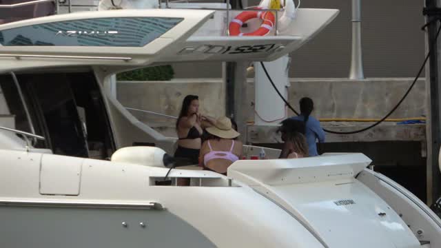 Miami River Boat Yacht + People Show Hot Ladies #29 in bikini no bra coming from haulover inlet!!!