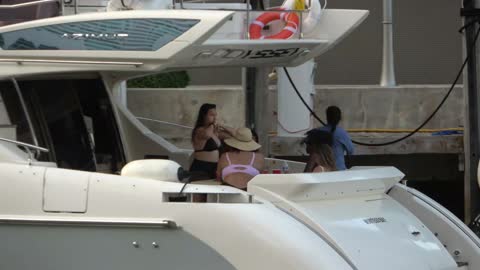 Miami River Boat Yacht + People Show Hot Ladies #29 in bikini no bra coming from haulover inlet!!!