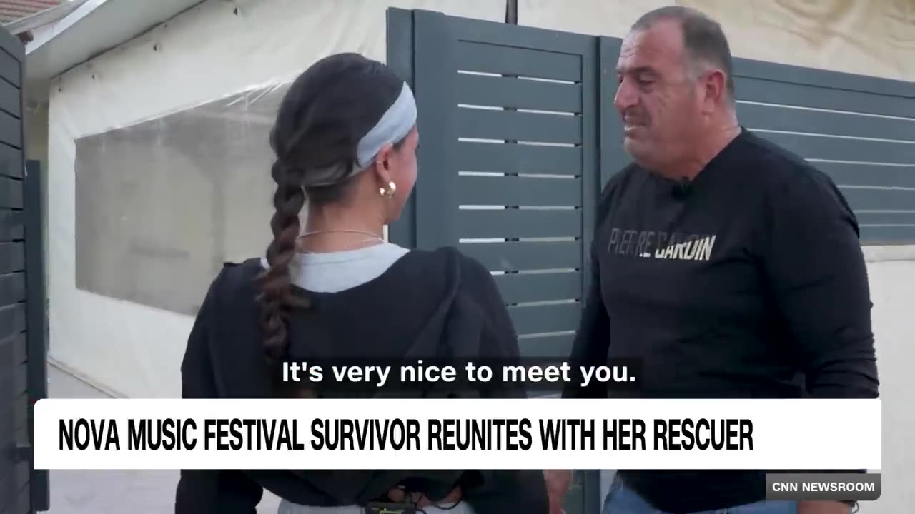 Nova music festival survivor reunites with man who saved her