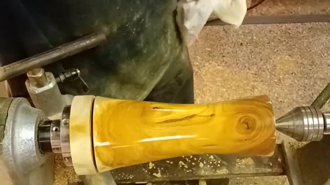 Woodturning Osage Orange vase (Bodark)