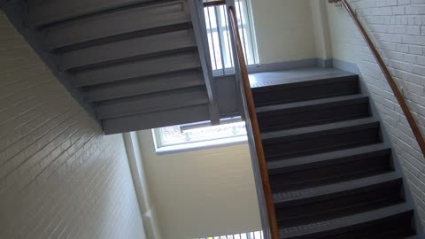 3884FHOB03Stair8_2021-01-06_13h57min27s387ms.mp4