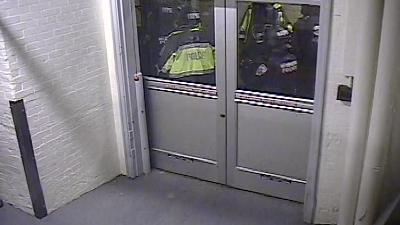 5501LHOBBALoadingDockEast_2021-01-06_17h20min01s500ms.mp4