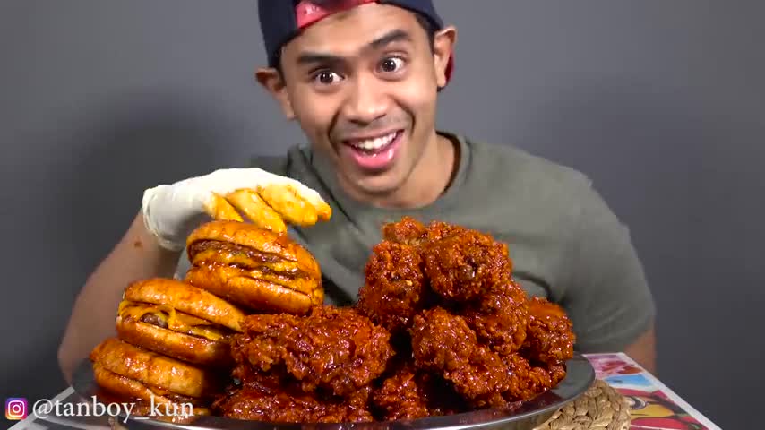 GILA!!! 10 AYAM DAN 3 CHEESE BURGER MCDONALD PAKE 2 BOTOL SAOS SAMYANG NUCLEAR 4X LEBIH PEDES