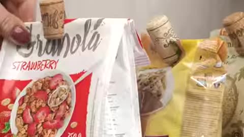 How to use discarded wine corks