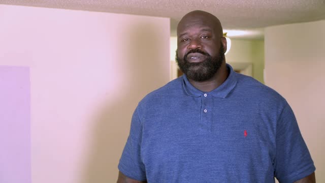 Secret Celebrity Renovation - Shaq Tears it Up