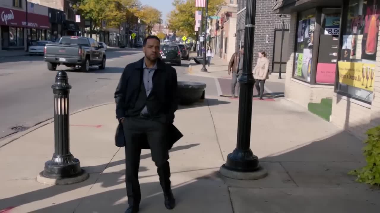 A Woman Gets Abducted While on the Phone with Burgess _ NBC’s Chicago PD