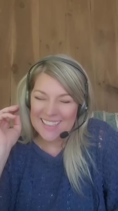 The Elsa Kurt Show - Kamala as a 911 dispatcher. _Parody