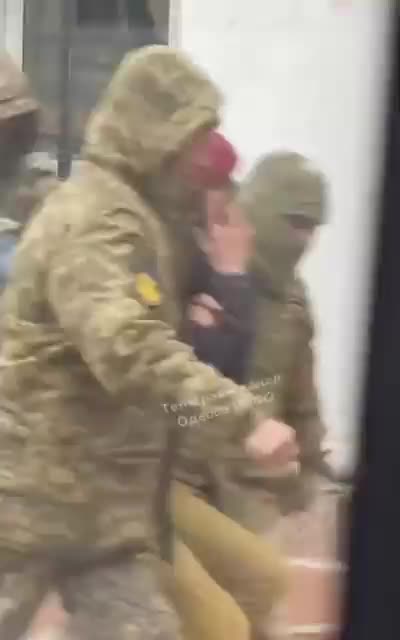 ANOTHER VIDEO OF UKRAINIAN ARMY KIDNAPPING MEN FROM STREET TO BE CANNON FODDER