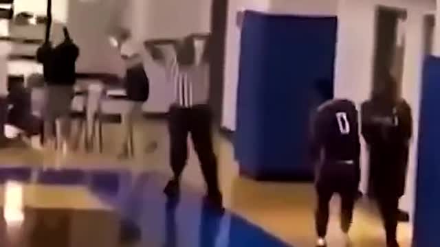A beautiful dunk